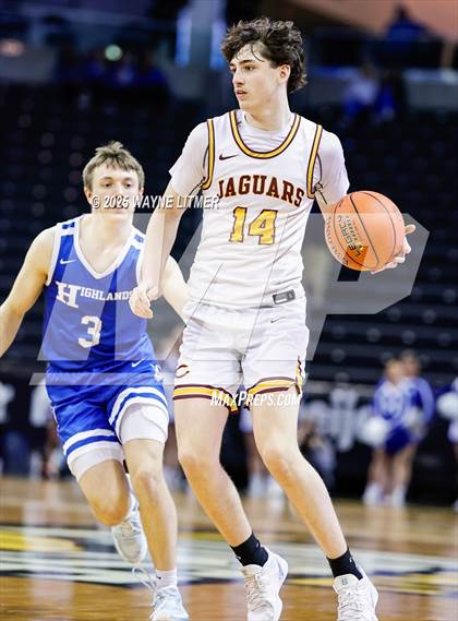 Thumbnail 2 in Cooper vs. Highlands photogallery.
