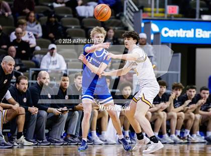 Thumbnail 2 in Cooper vs. Highlands photogallery.