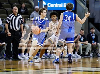 Thumbnail 2 in Cooper vs. Highlands photogallery.