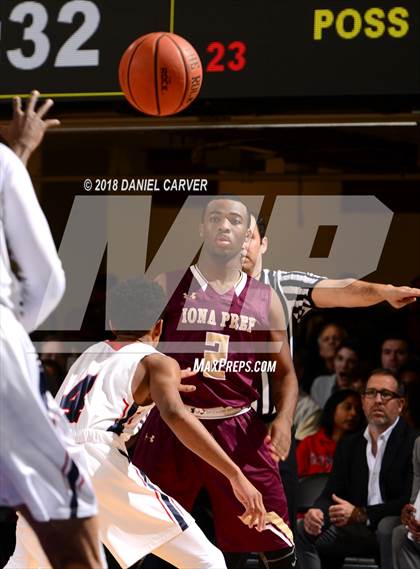 Thumbnail 2 in Archbishop Stepinac vs. Iona Prep (Crusader Classic)  photogallery.