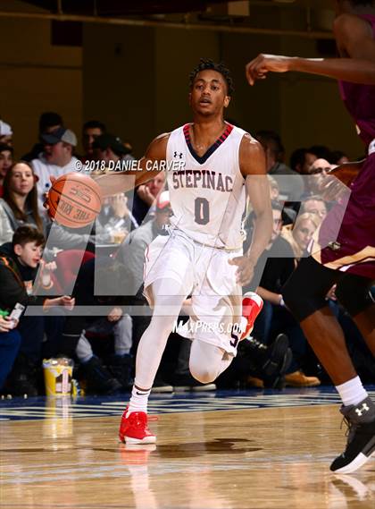 Thumbnail 2 in Archbishop Stepinac vs. Iona Prep (Crusader Classic)  photogallery.