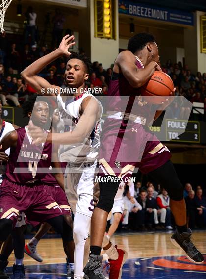 Thumbnail 1 in Archbishop Stepinac vs. Iona Prep (Crusader Classic)  photogallery.