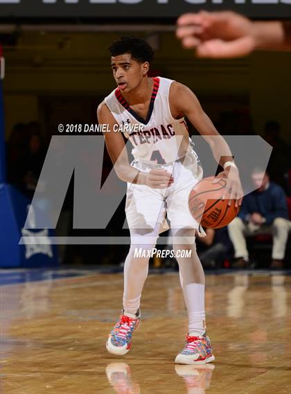 Thumbnail 1 in Archbishop Stepinac vs. Iona Prep (Crusader Classic)  photogallery.