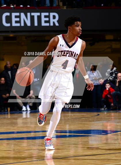 Thumbnail 2 in Archbishop Stepinac vs. Iona Prep (Crusader Classic)  photogallery.