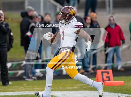 Thumbnail 2 in Glenbard West vs. Loyola Academy (IHSA Class 8A Semifinal) photogallery.