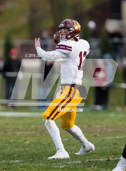 Thumbnail 2 in Glenbard West vs. Loyola Academy (IHSA Class 8A Semifinal) photogallery.