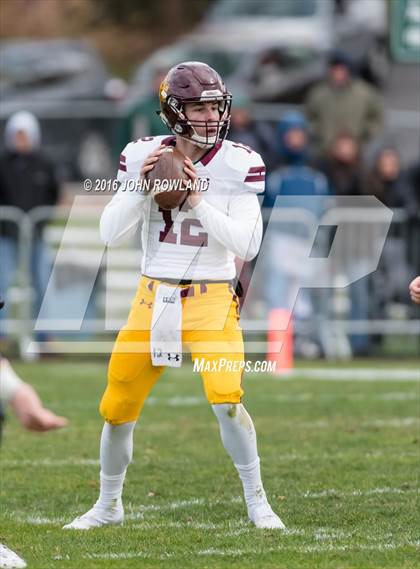 Thumbnail 3 in Glenbard West vs. Loyola Academy (IHSA Class 8A Semifinal) photogallery.