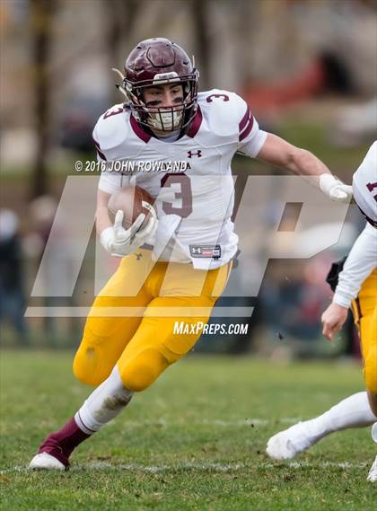 Thumbnail 3 in Glenbard West vs. Loyola Academy (IHSA Class 8A Semifinal) photogallery.