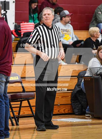 Thumbnail 3 in Thorndale vs Mumford photogallery.