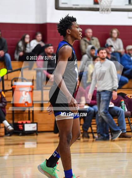 Thumbnail 3 in Thorndale vs Mumford photogallery.