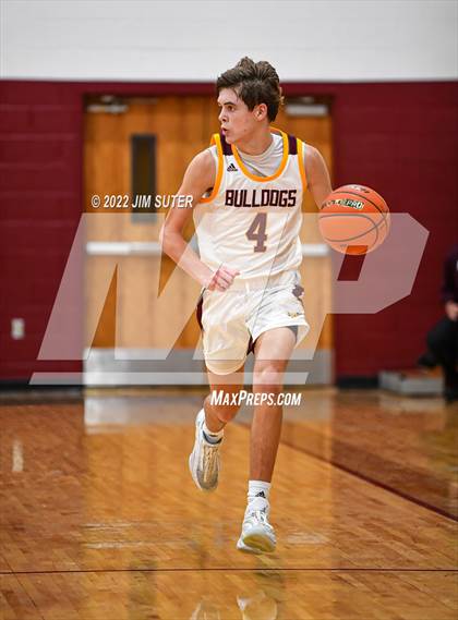 Thumbnail 3 in Thorndale vs Mumford photogallery.