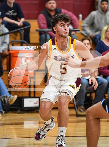 Thumbnail 1 in Thorndale vs Mumford photogallery.