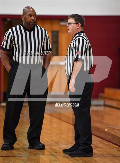 Thumbnail 2 in Thorndale vs Mumford photogallery.