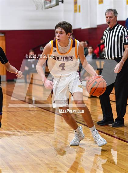 Thumbnail 2 in Thorndale vs Mumford photogallery.