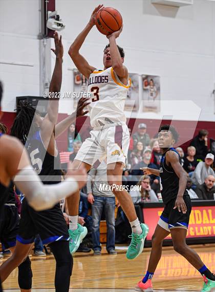 Thumbnail 3 in Thorndale vs Mumford photogallery.
