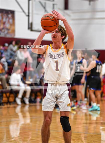 Thumbnail 1 in Thorndale vs Mumford photogallery.