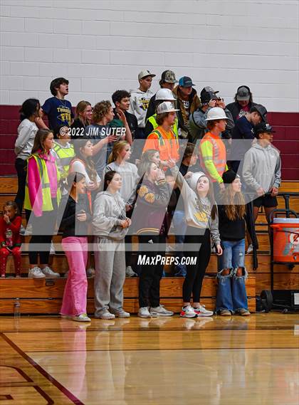 Thumbnail 3 in Thorndale vs Mumford photogallery.