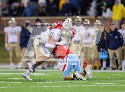 Thumbnail 1 in Holt vs. Webb City - MSHSAA Class 5 Show-Me Bowl photogallery.