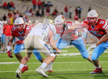 Thumbnail 2 in Holt vs. Webb City - MSHSAA Class 5 Show-Me Bowl photogallery.
