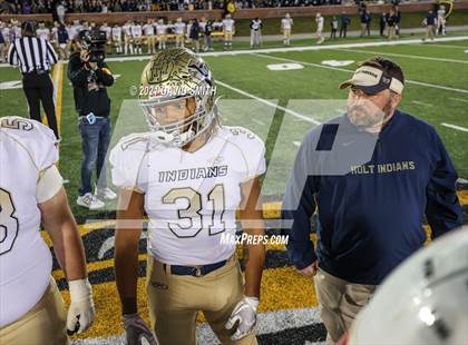 Thumbnail 1 in Holt vs. Webb City - MSHSAA Class 5 Show-Me Bowl photogallery.