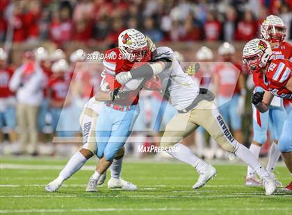 Thumbnail 3 in Holt vs. Webb City - MSHSAA Class 5 Show-Me Bowl photogallery.