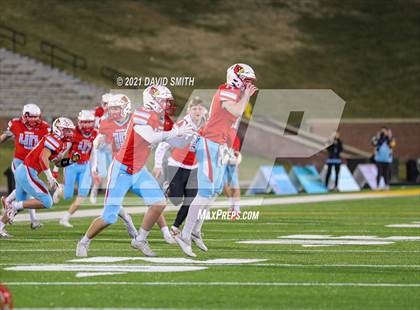 Thumbnail 3 in Holt vs. Webb City - MSHSAA Class 5 Show-Me Bowl photogallery.