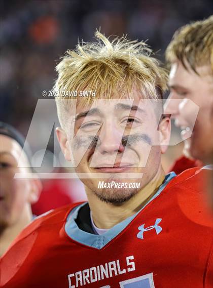 Thumbnail 1 in Holt vs. Webb City - MSHSAA Class 5 Show-Me Bowl photogallery.
