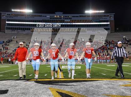 Thumbnail 1 in Holt vs. Webb City - MSHSAA Class 5 Show-Me Bowl photogallery.