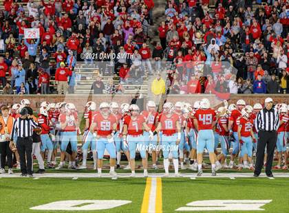 Thumbnail 3 in Holt vs. Webb City - MSHSAA Class 5 Show-Me Bowl photogallery.