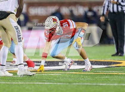 Thumbnail 1 in Holt vs. Webb City - MSHSAA Class 5 Show-Me Bowl photogallery.