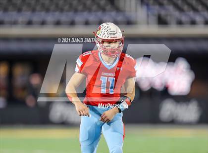 Thumbnail 3 in Holt vs. Webb City - MSHSAA Class 5 Show-Me Bowl photogallery.