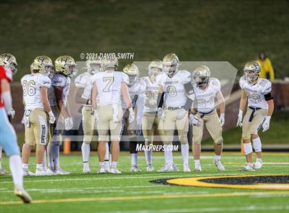 Thumbnail 3 in Holt vs. Webb City - MSHSAA Class 5 Show-Me Bowl photogallery.