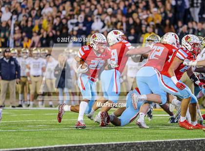 Thumbnail 3 in Holt vs. Webb City - MSHSAA Class 5 Show-Me Bowl photogallery.