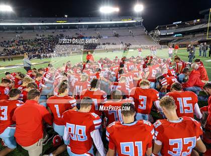 Thumbnail 2 in Holt vs. Webb City - MSHSAA Class 5 Show-Me Bowl photogallery.