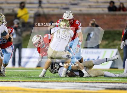 Thumbnail 1 in Holt vs. Webb City - MSHSAA Class 5 Show-Me Bowl photogallery.