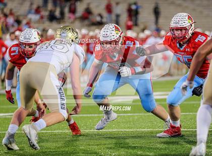 Thumbnail 1 in Holt vs. Webb City - MSHSAA Class 5 Show-Me Bowl photogallery.
