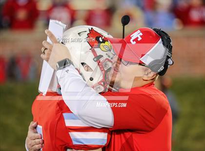 Thumbnail 3 in Holt vs. Webb City - MSHSAA Class 5 Show-Me Bowl photogallery.