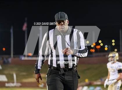 Thumbnail 1 in Holt vs. Webb City - MSHSAA Class 5 Show-Me Bowl photogallery.