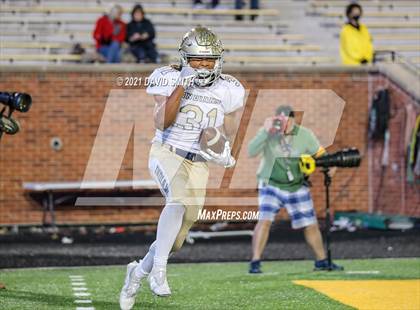 Thumbnail 3 in Holt vs. Webb City - MSHSAA Class 5 Show-Me Bowl photogallery.