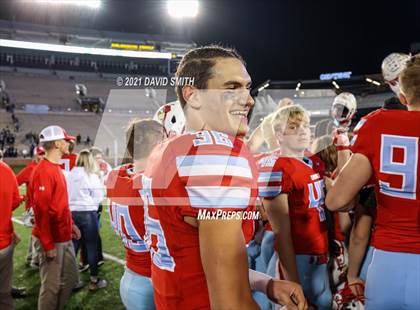 Thumbnail 3 in Holt vs. Webb City - MSHSAA Class 5 Show-Me Bowl photogallery.