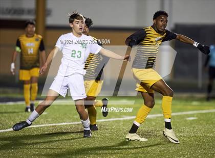 Thumbnail 3 in Englewood vs Choctawhatchee (FHSAA 5A Regional Quaterfinal) photogallery.