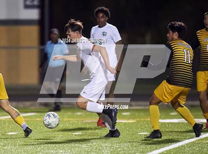 Thumbnail 1 in Englewood vs Choctawhatchee (FHSAA 5A Regional Quaterfinal) photogallery.