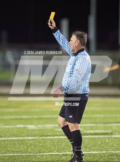 Thumbnail 2 in Englewood vs Choctawhatchee (FHSAA 5A Regional Quaterfinal) photogallery.