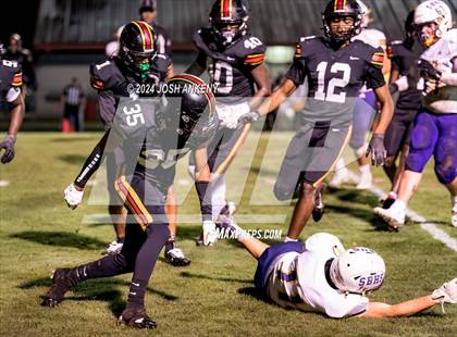 Thumbnail 2 in South Beauregard @ Brusly (LHSAA Division II Non-Select Round 1) photogallery.