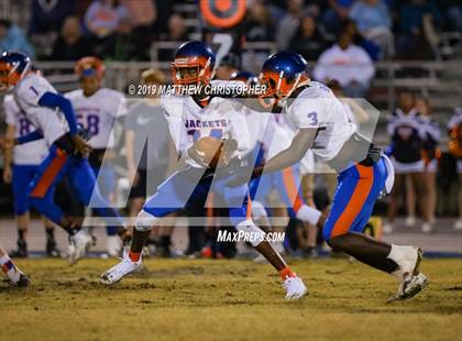 Thumbnail 2 in Baker vs. Vernon (FHSAA 1A Regional Final) photogallery.