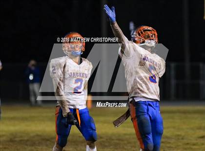 Thumbnail 1 in Baker vs. Vernon (FHSAA 1A Regional Final) photogallery.