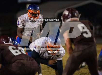 Thumbnail 1 in Baker vs. Vernon (FHSAA 1A Regional Final) photogallery.