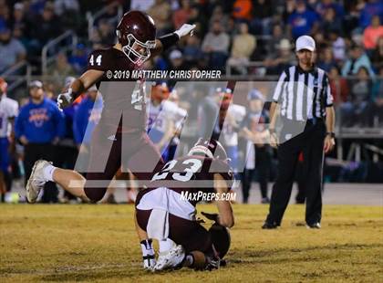 Thumbnail 2 in Baker vs. Vernon (FHSAA 1A Regional Final) photogallery.