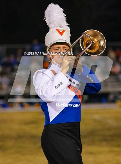 Thumbnail 2 in Baker vs. Vernon (FHSAA 1A Regional Final) photogallery.