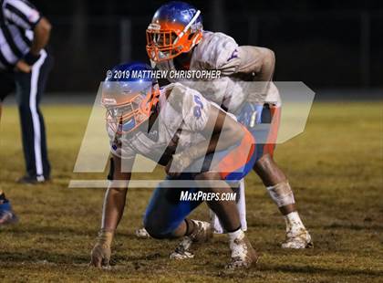 Thumbnail 1 in Baker vs. Vernon (FHSAA 1A Regional Final) photogallery.
